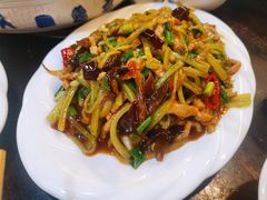 鱼香肉丝-妈妈味道生态私房菜(下潘家坝街店)