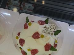 -花花卷卷·鲜食蛋糕(静安久光百货店)