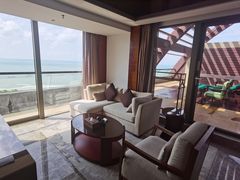 -三亚湾海居铂尔曼度假酒店