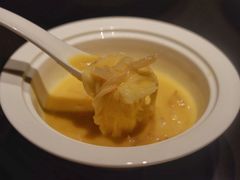 酸辣白菜煮花胶-三利音·玖弄小鲜(浦东嘉里城店)