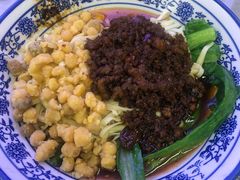 豌豆杂酱面-渝之汇牛肉豌杂面
