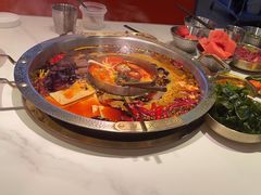 -潮火锅·麻辣牛肉火锅(观音桥方圆·LIVE店)