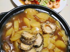 鲍鱼炖土豆-小红门海鲜