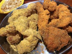 -BHC炸鸡(明洞总店)