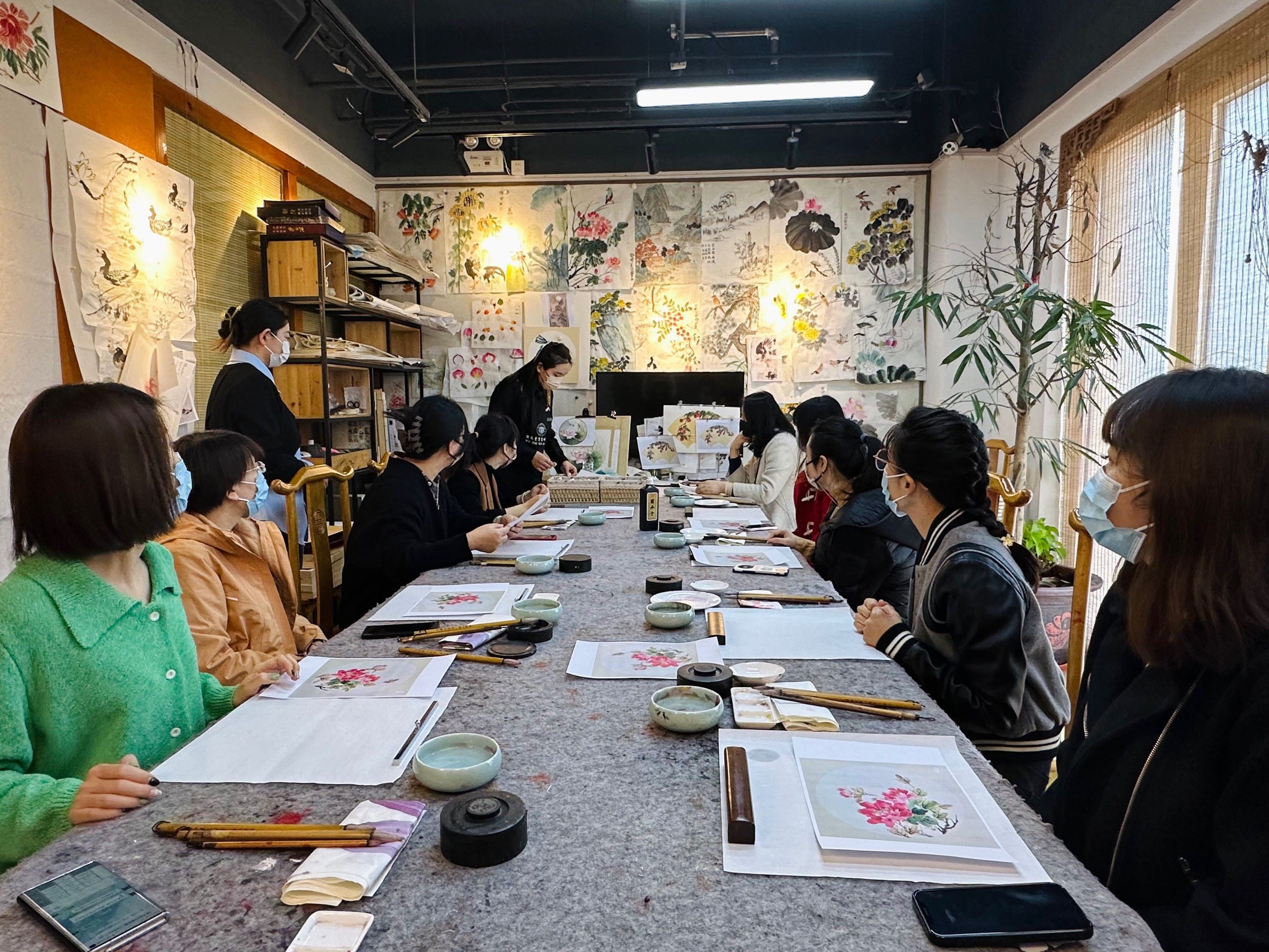 成人国画开课了