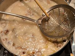 -尚尚仙·酸汤猪手·猪肚鸡火锅(华联万柳购物中心店)