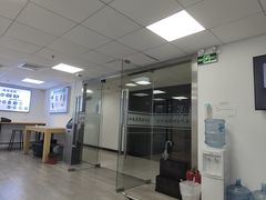 -Apple Store苹果手机电脑售后维修中心(浦东店)