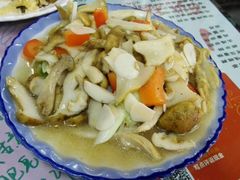-泸沽肴(泸沽湖大洛水村农村信用社旁店)