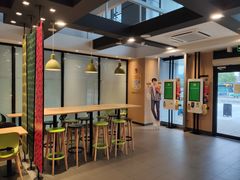 -麦当劳(普陀长途客运中心店)
