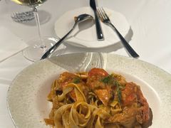 -LESCEDARS Brasserie Bistro香柏树