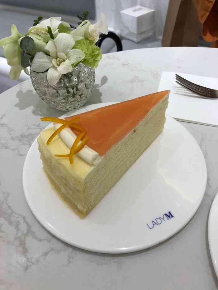 lady m(环贸iapm商场店)-"【甜品就是人生乐趣】女生有两个胃,一个.