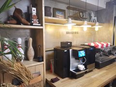 -HIGH FIVE哈福手工汉堡(桂林路店)