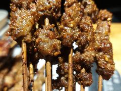 鲜嫩牛小串-管氏翅吧(马家堡店)