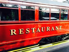 门面-电车餐厅