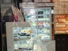 -昆明冠生园·蛋糕·面包(南强街店)