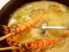 -鲜入围煮花胶鸡海鲜火锅