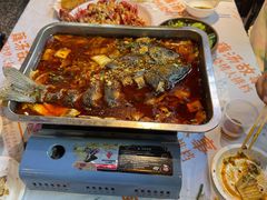 -老街烧烤大排档·地道湖北菜·龙虾馆(汉口火车站店)