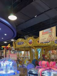 -卡通尼乐园(五彩世界店)
