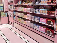 -名创优品(南京东路670号店)