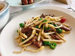 花生芽黑椒牛柳-名甬鲜坊·宁波海鲜(爱琴海店)
