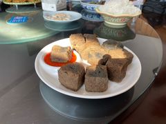 -芦茨金富饭庄·25年老字号·专做稻草鸡