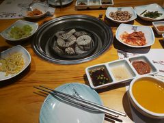 -唯成•韩国炭火烤肉 유성고기