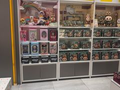 -泡泡玛特POPMART(凯德大峡谷店)