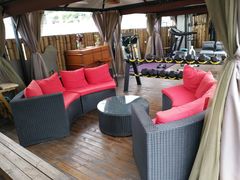 -泸州唯逸酒店(大山坪警察学院店)