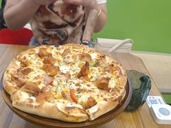 -Dragon Pizza•圆脸龙披萨·牛排餐厅