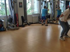 -悦动体能篮球羽毛球网球(三里河店)