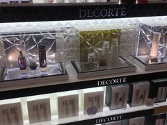 -国药中服免税(北京坊店)