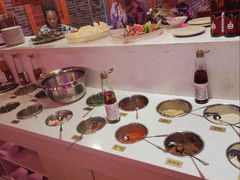 自助调料区-水巷子·巴掌腰片重庆火锅(巧家店)