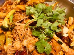 -拿渡麻辣香锅(世茂广场·工三店)