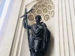 -滴血救世主教堂