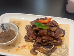 铁板雪花牛肉粒-宁海食府·涌宴(真和店)