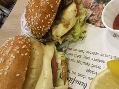 -The Habit Burger Grill 哈比特汉堡(爱琴海店)