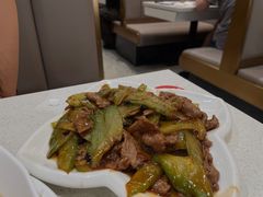 豉汁凉瓜炒牛肉-香港新发烧腊茶餐厅(水围店)
