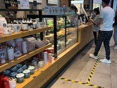 面包甜点陈列柜-星巴克(天津凯德天津湾店)