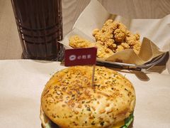 -必胜客(兰州国贸店)