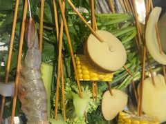 -钢管厂五区小郡肝串串香(蜀都万达店)