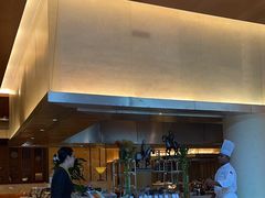 -东西风牛排馆周末烧烤自助(首都机场希尔顿店)
