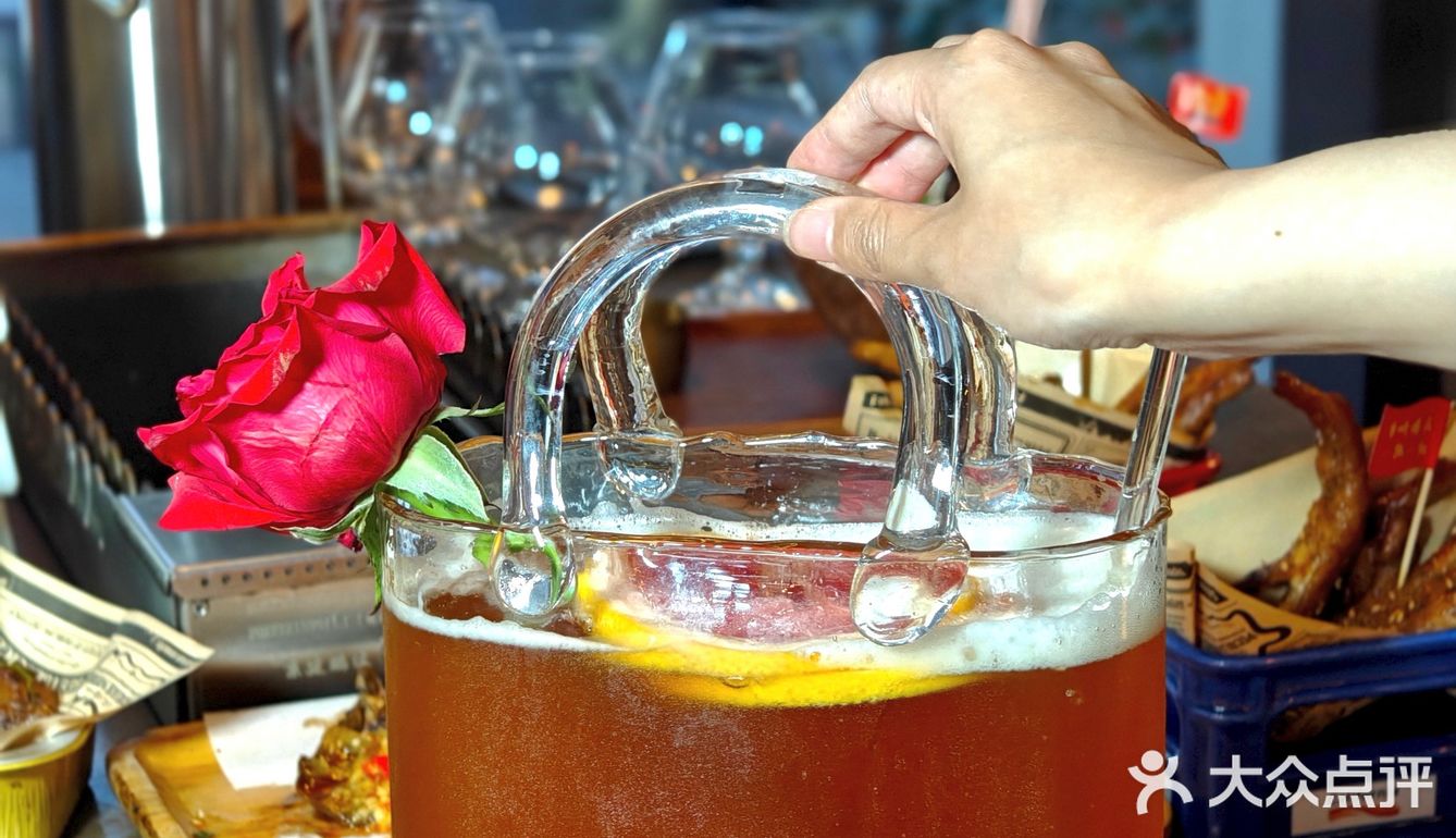 这家精酿烧烤真的很灵！