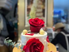 红颜玫瑰鲜花蛋糕-花花卷卷·鲜食蛋糕(静安久光百货店)