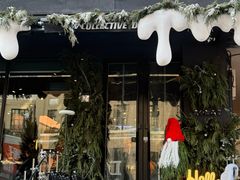 -W COLLECTIVE  DESSERT SHOP