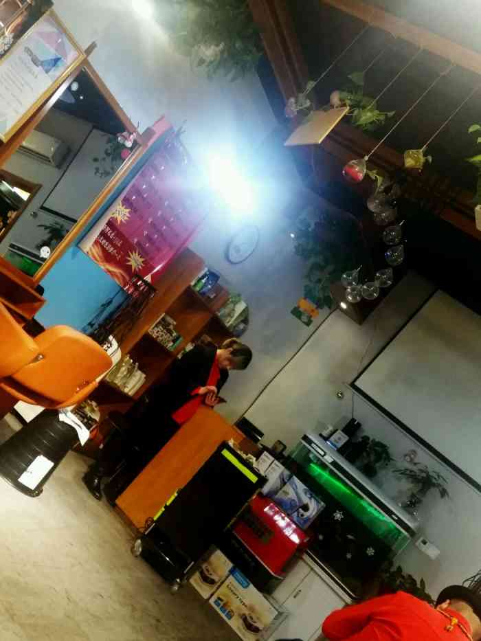 佛伦斯私人定制烫染国际连锁(和信店)-"好评,年前没有来得及理发,难受