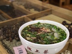 -陇上全荟兰州传统牛肉面(延吉路店)