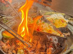 -围炉肉舍•炭烤活鳗•丹东海鲜烤肉(步行街店)