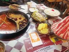 -赵美丽·重庆社区火锅·直营店(火车东站·中豪国际店)
