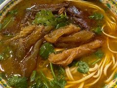 -金杨拉面王小吃面馆·牛三宝面·红烧牛肉粉