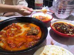 -华仔龙虾(永乐路总店)